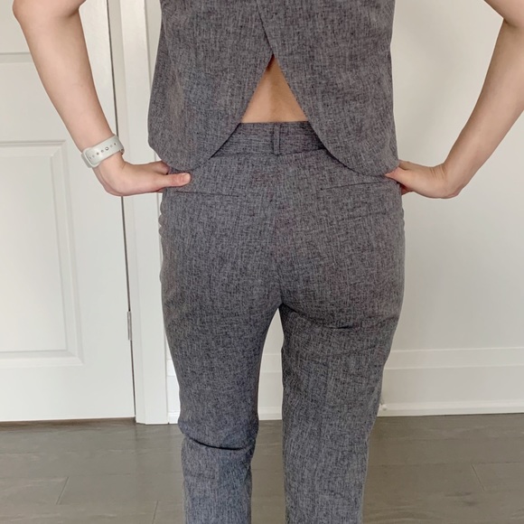 Set of top and bottom. - Picture 6 of 10